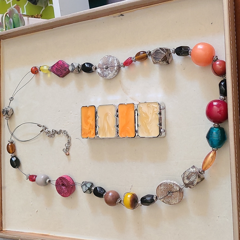 Necklace and bracelet